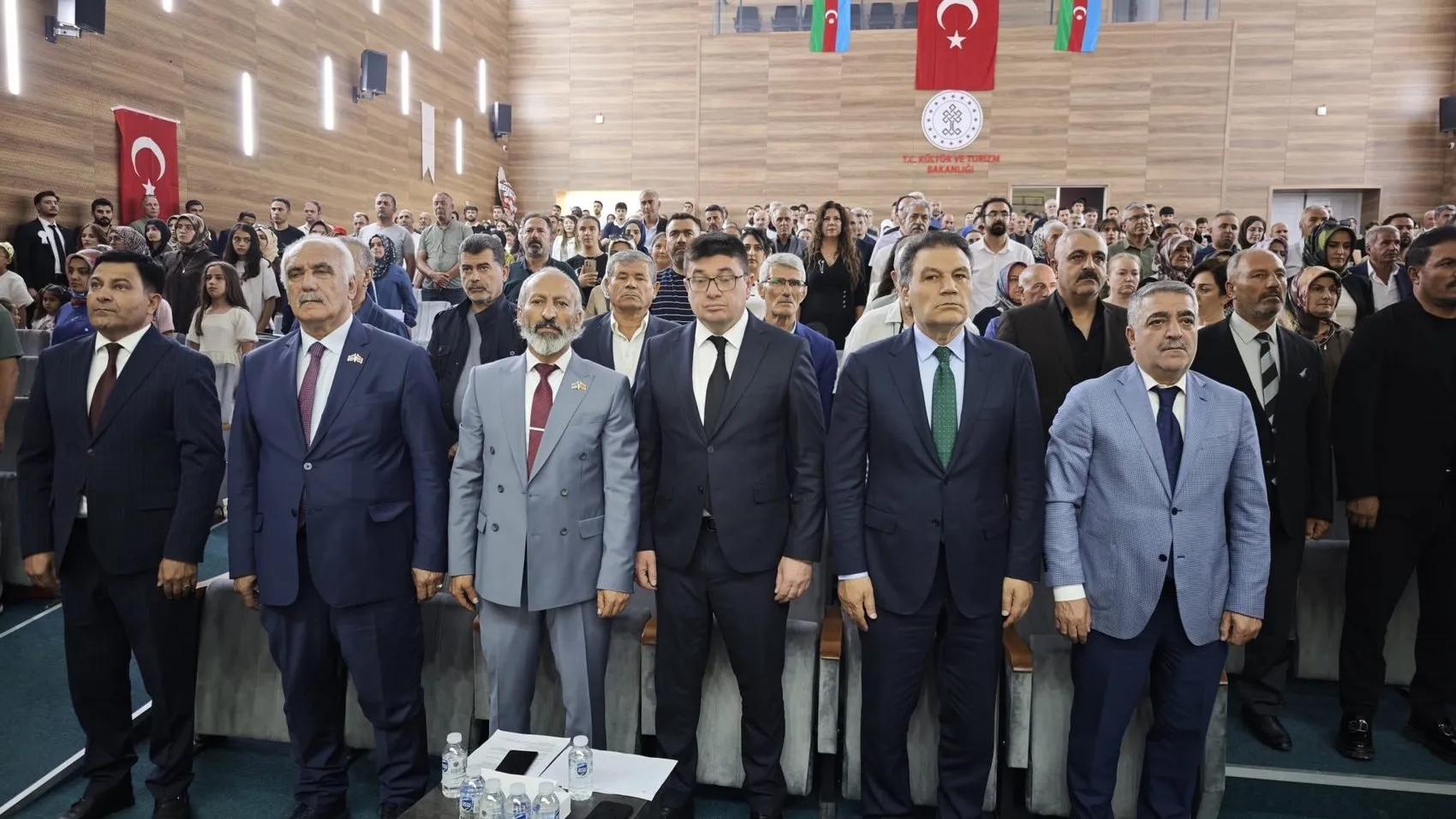 Van'da Türkiye ve Azerbaycan dostluğu için bir araya gelindi