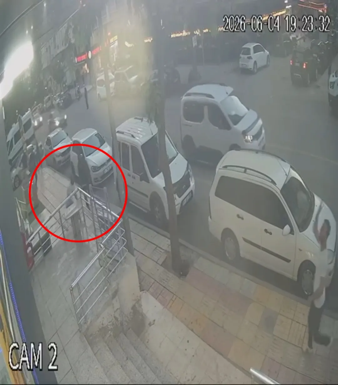 Siirt'te balkondan düşen bebek kameraya yakalandı