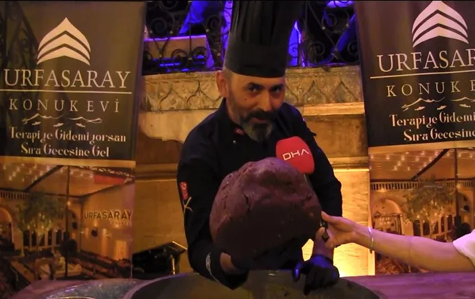 Şanlıurfa gezilerinin vazgeçilmez durağı sıra geceleri büyük ilgi görüyor