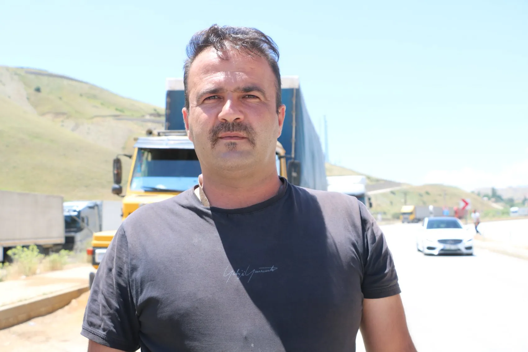 Esendere Gümrük Kapısında TIR Kuyruğu 12 Kilometreyi Buldu