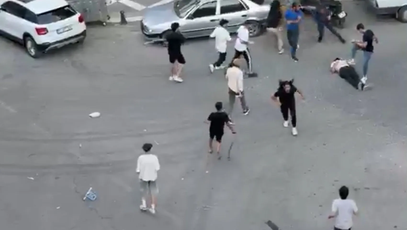 Şanlıurfa sokaklarında iki gün süren bıçaklı ve sopalı kavga kamerada