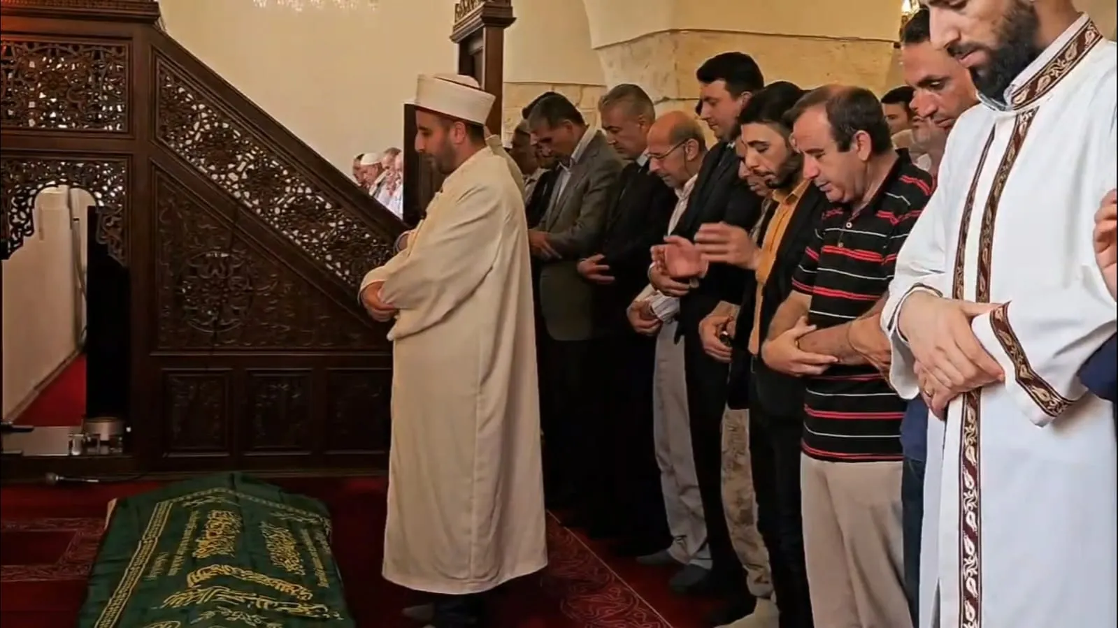 Nusaybin anız yangınında hayatını kaybeden itfaiye eri toprağa verildi