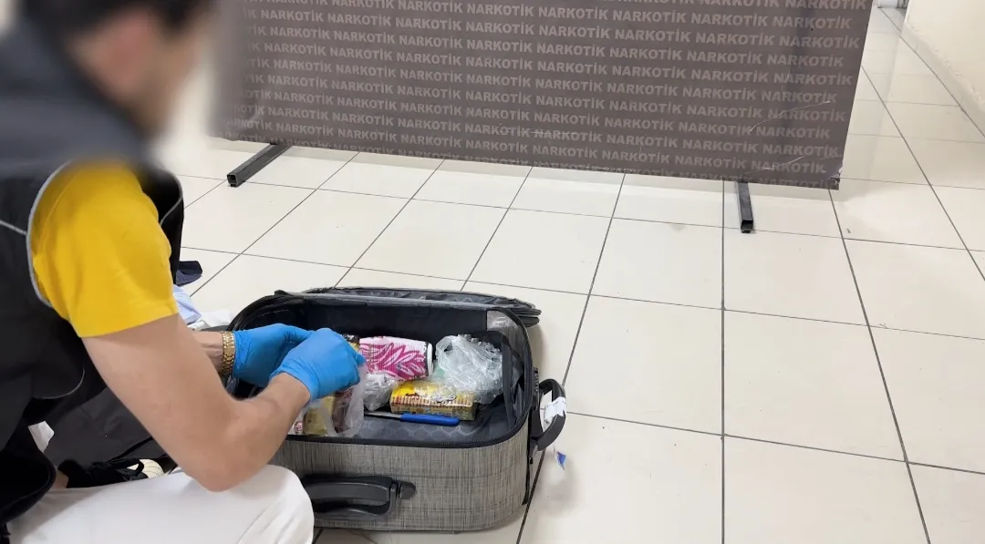 Batman girişinde durdurulan otobüste uyuşturucu operasyonu