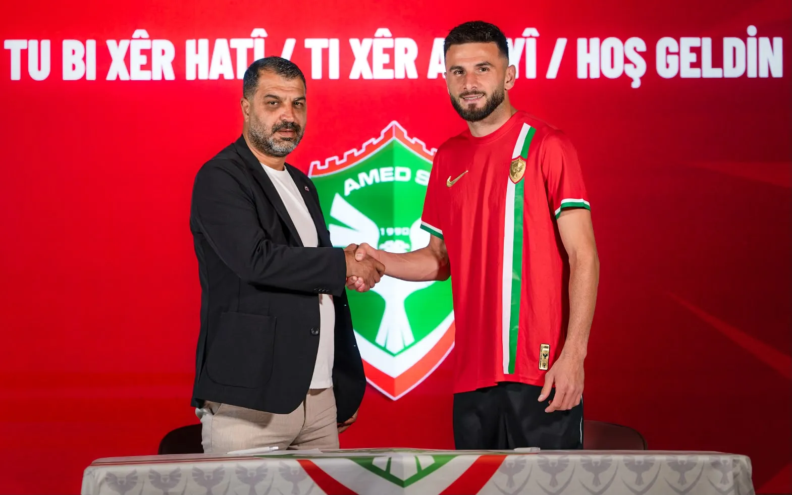 Amedspor savunma hattını Kosovalı milli oyuncu Lumbardh Dellova ile güçlendirdi