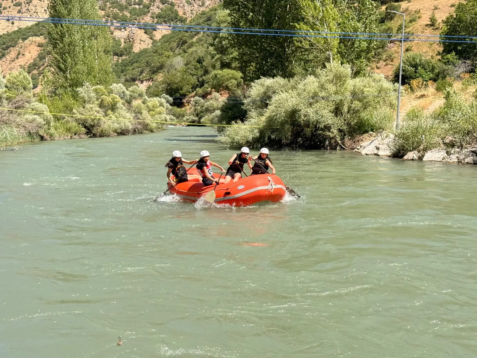 Botan Çayı Rafting Şampiyonası ile Adrenalin Dolu Günlere Ev Sahipliği Yapıyor