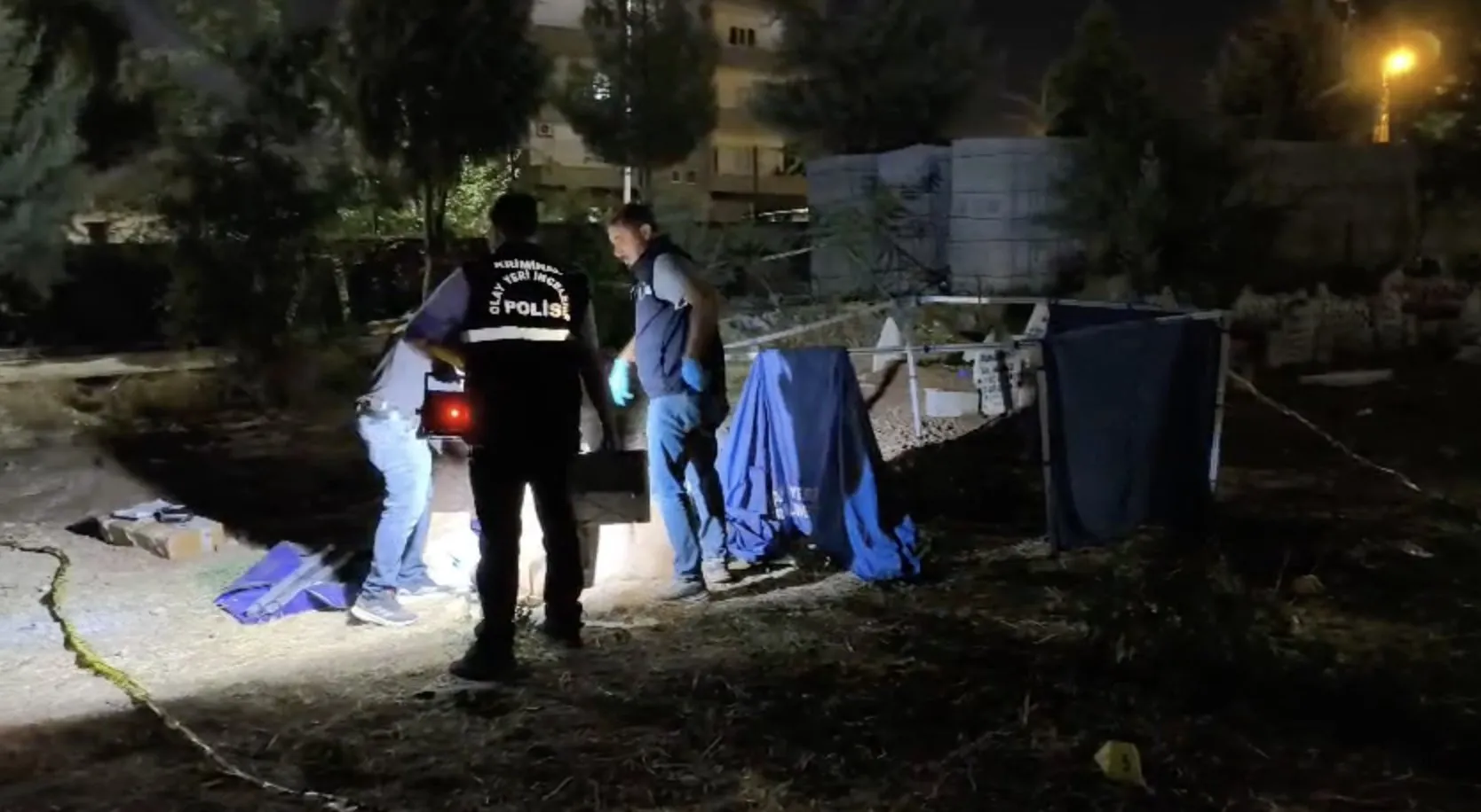 Batman Mezarlığında Silahlı Saldırı Sonucu Üç Kişi Hayatını Kaybetti