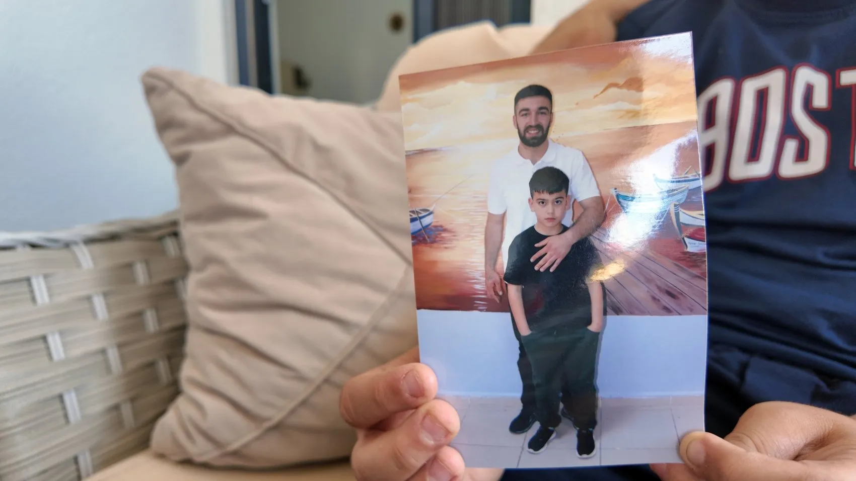 Yunanistan'da izini kaybeden Taner Balat'ın ailesi evladından gelecek haberi bekliyor