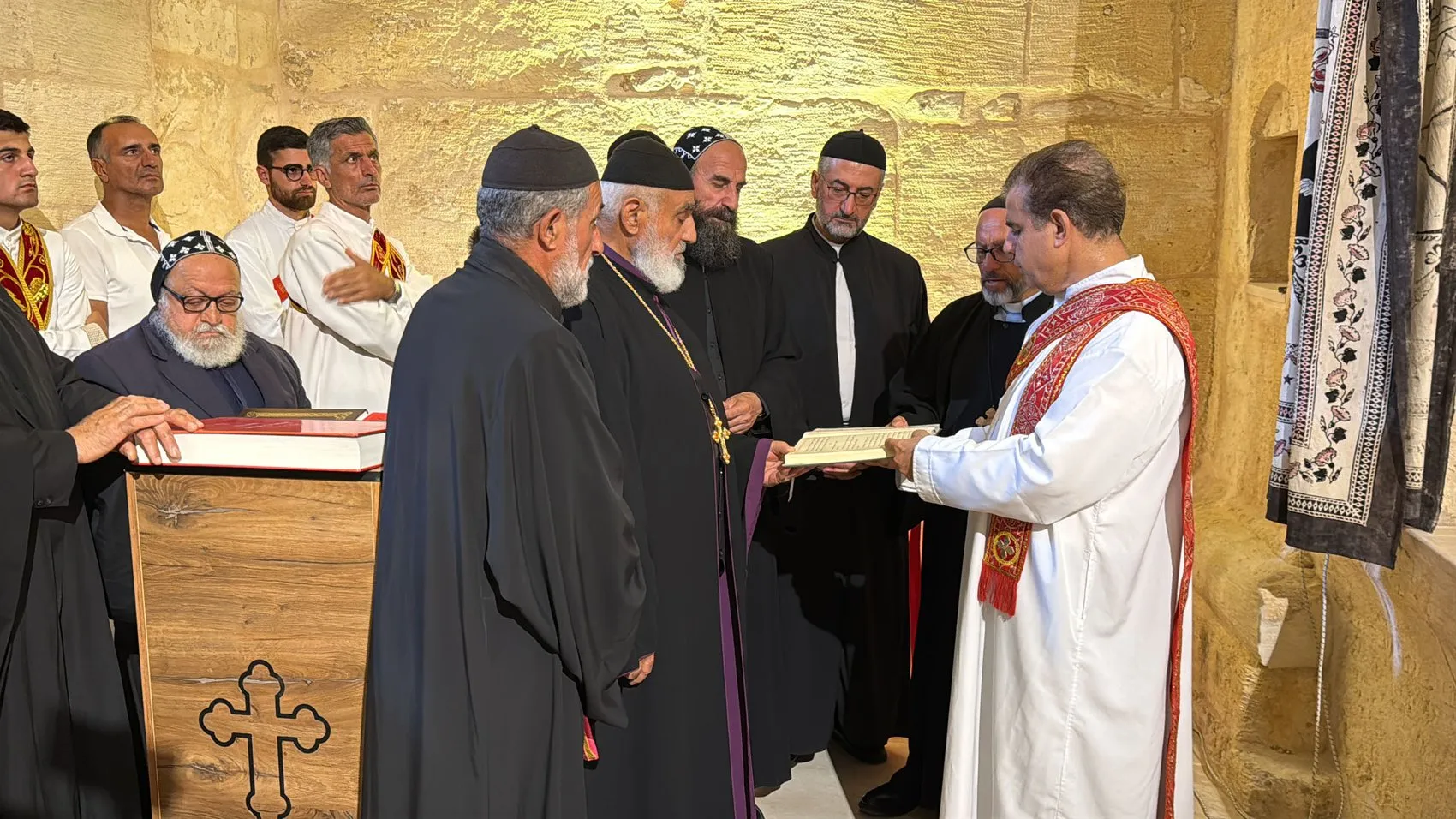 Midyat'taki 1600 yıllık tarihi kilise yarım asır sonra kapılarını açtı