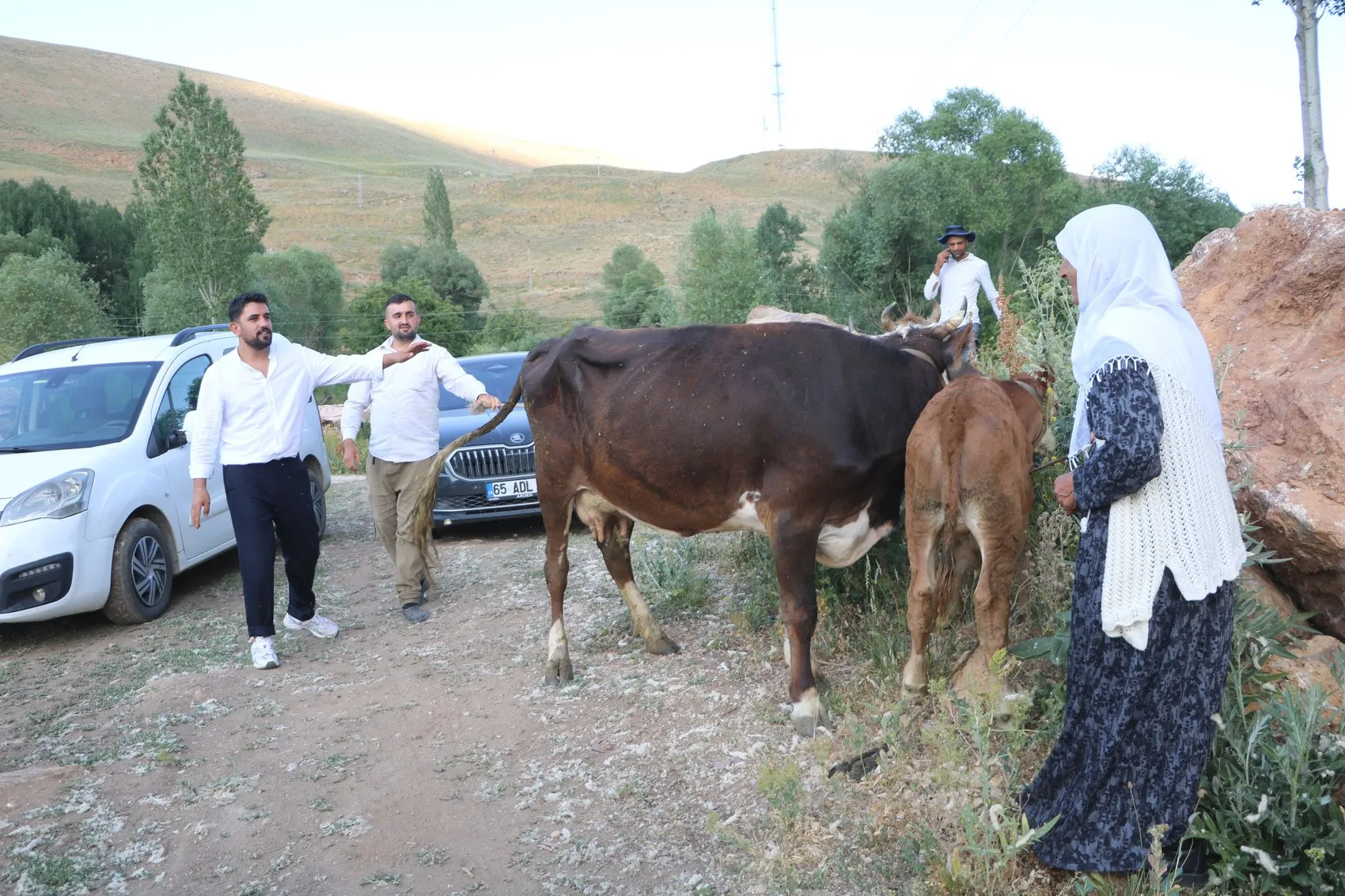 Yüksekova'da tek geçim kaynağını kaybeden aileye yardım eli uzandı