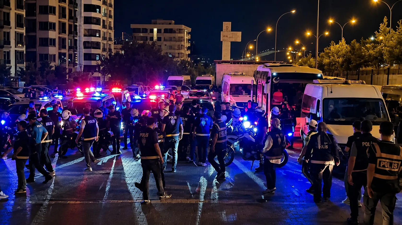 Şanlıurfa genelinde binlerce polisle geniş çaplı asayiş denetimi yapıldı