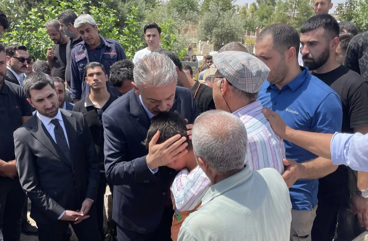 Nusaybin anız yangınında hayatını kaybeden itfaiye eri toprağa verildi