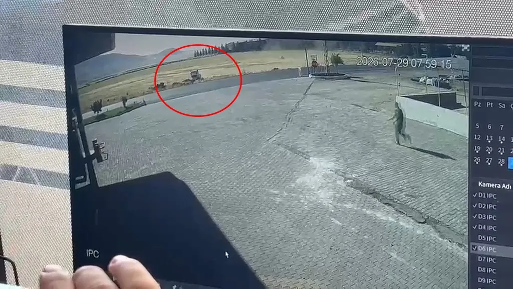 Derik ilçesinde kontrolden çıkan otomobil takla atarak ters döndü