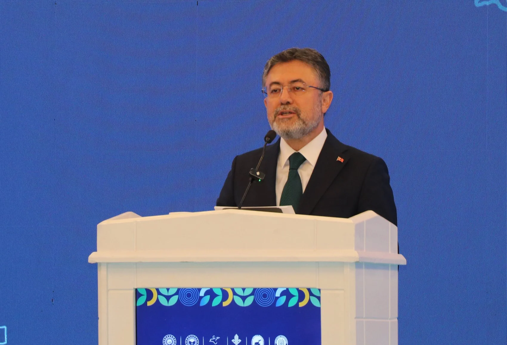 Bakan Yumaklı Van Gölü havzası için geleceğe dönük yeni yol haritasını açıkladı