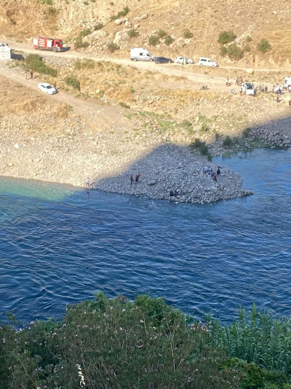 Dargeçit'te baraj gölünde can veren genç son yolculuğuna uğurlandı