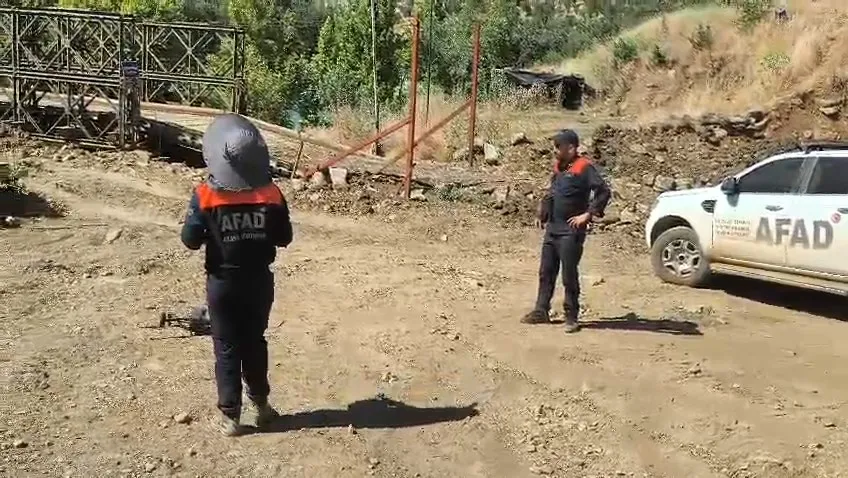 Beytüşşebapta çaya düşen genci arama çalışmaları sınır ötesine taşındı