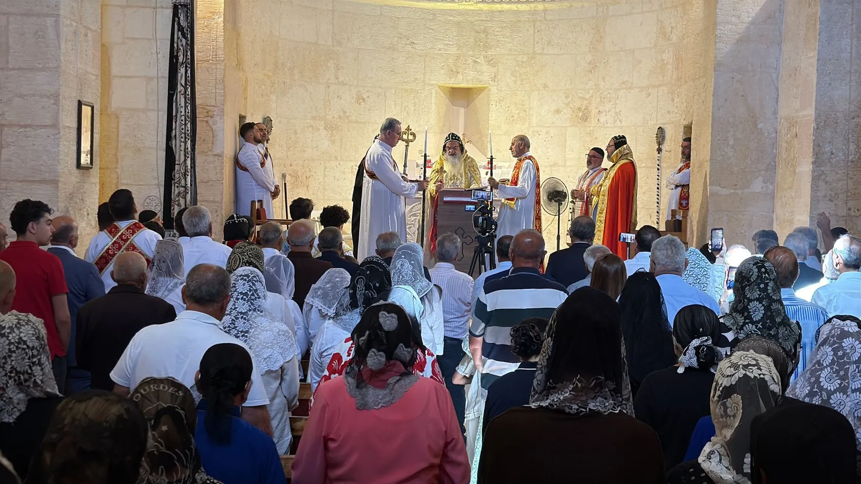 Midyat'taki 1600 yıllık tarihi kilise yarım asır sonra kapılarını açtı