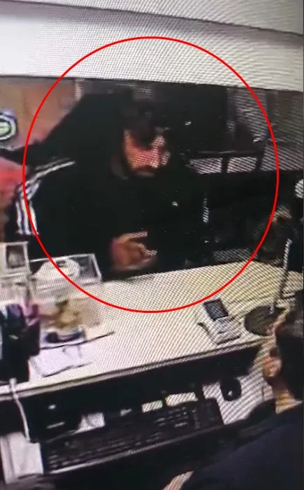 Yunanistan'da izini kaybeden Taner Balat'ın ailesi evladından gelecek haberi bekliyor