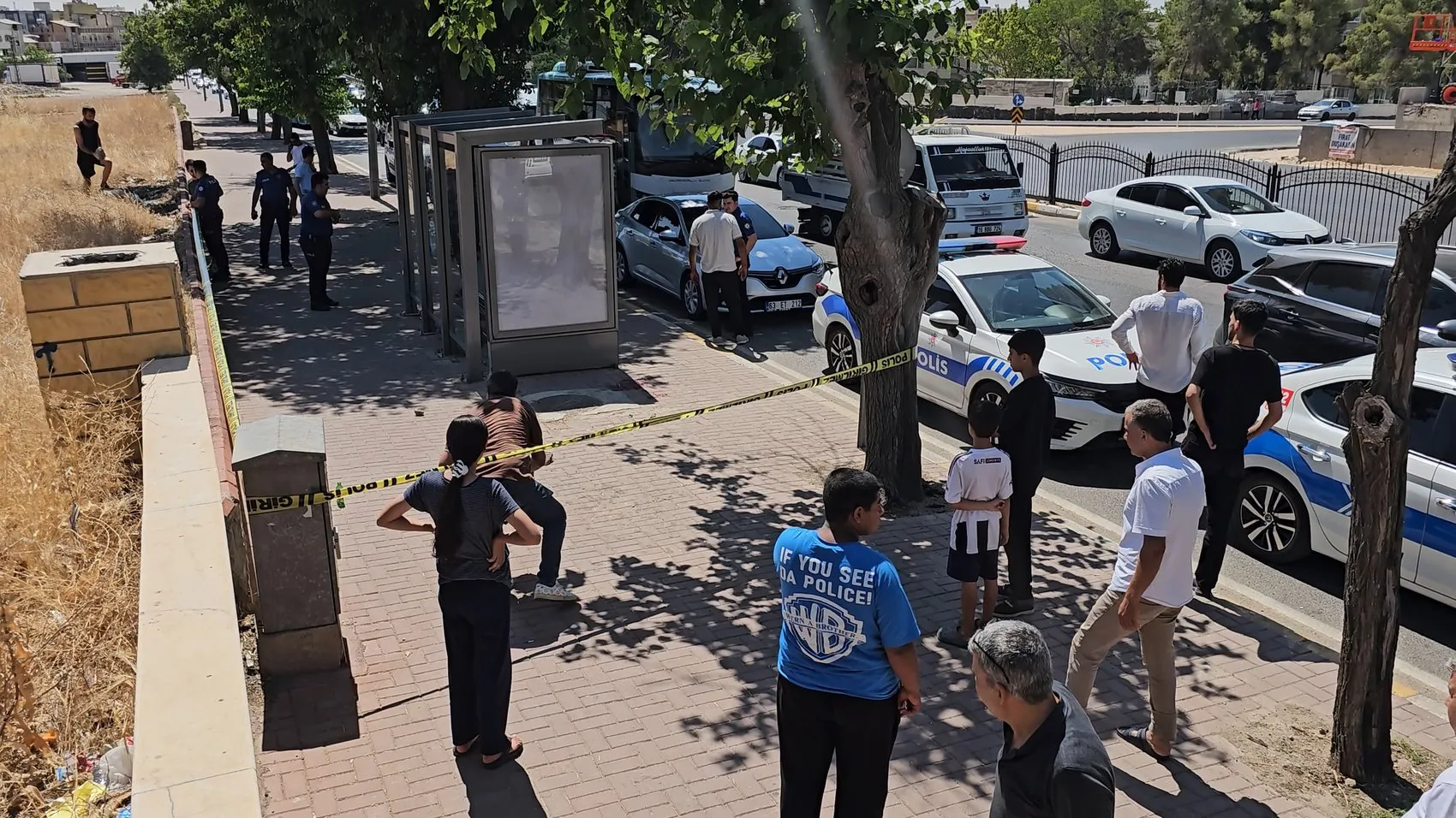 Şanlıurfa'da otobüs durağında dehşet anları yaşandı
