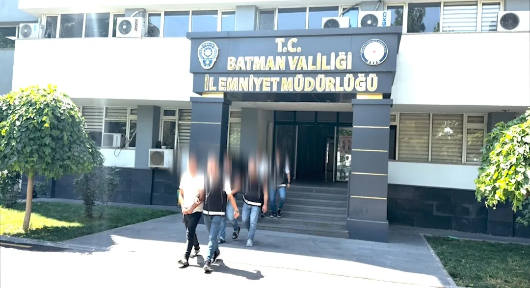 Batman girişinde pamuk yüklü TIR'larda 122 kilo uyuşturucu ele geçirildi