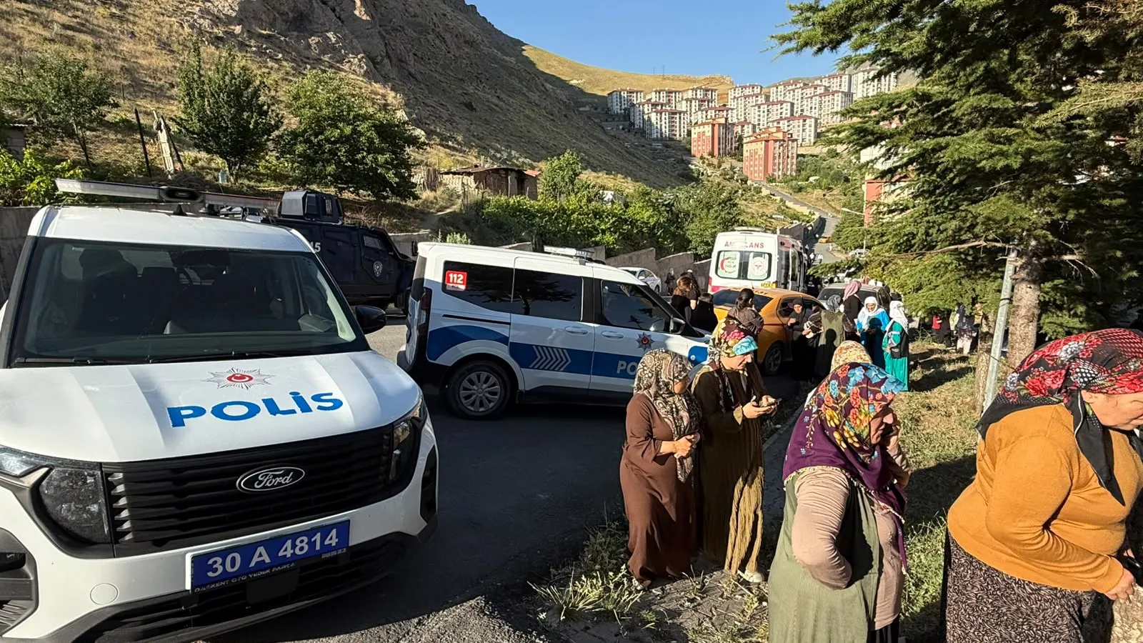 Hakkari’de ambulansın çarptığı çocuk yaşamını yitirdi