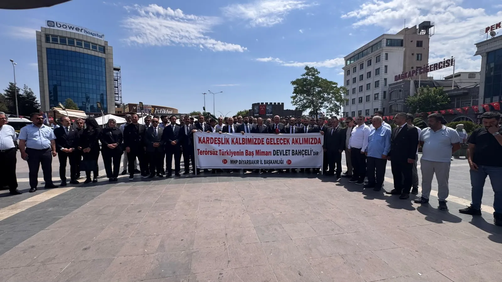 MHP Gümüşhane Milletvekili Musa Küçük Diyarbakırda Terörsüz Türkiye Projesini Savundu
