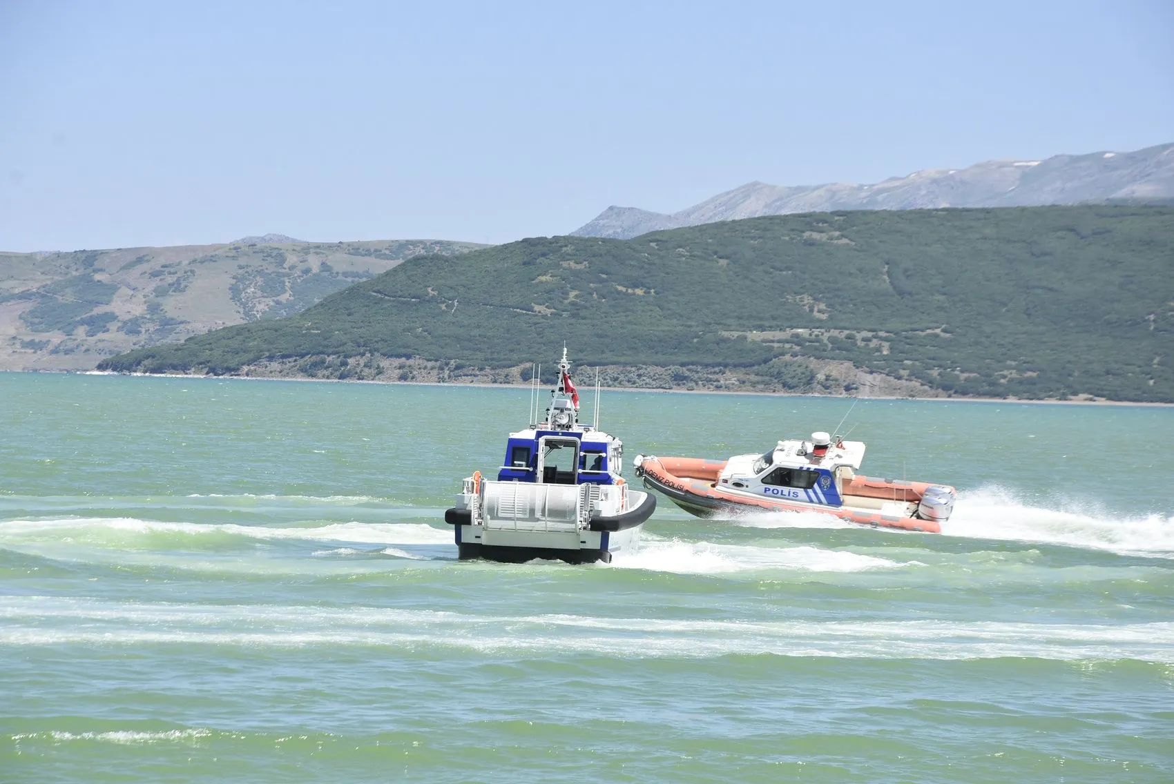 Van Gölü’nde inci kefali için koruma dönemi başladı