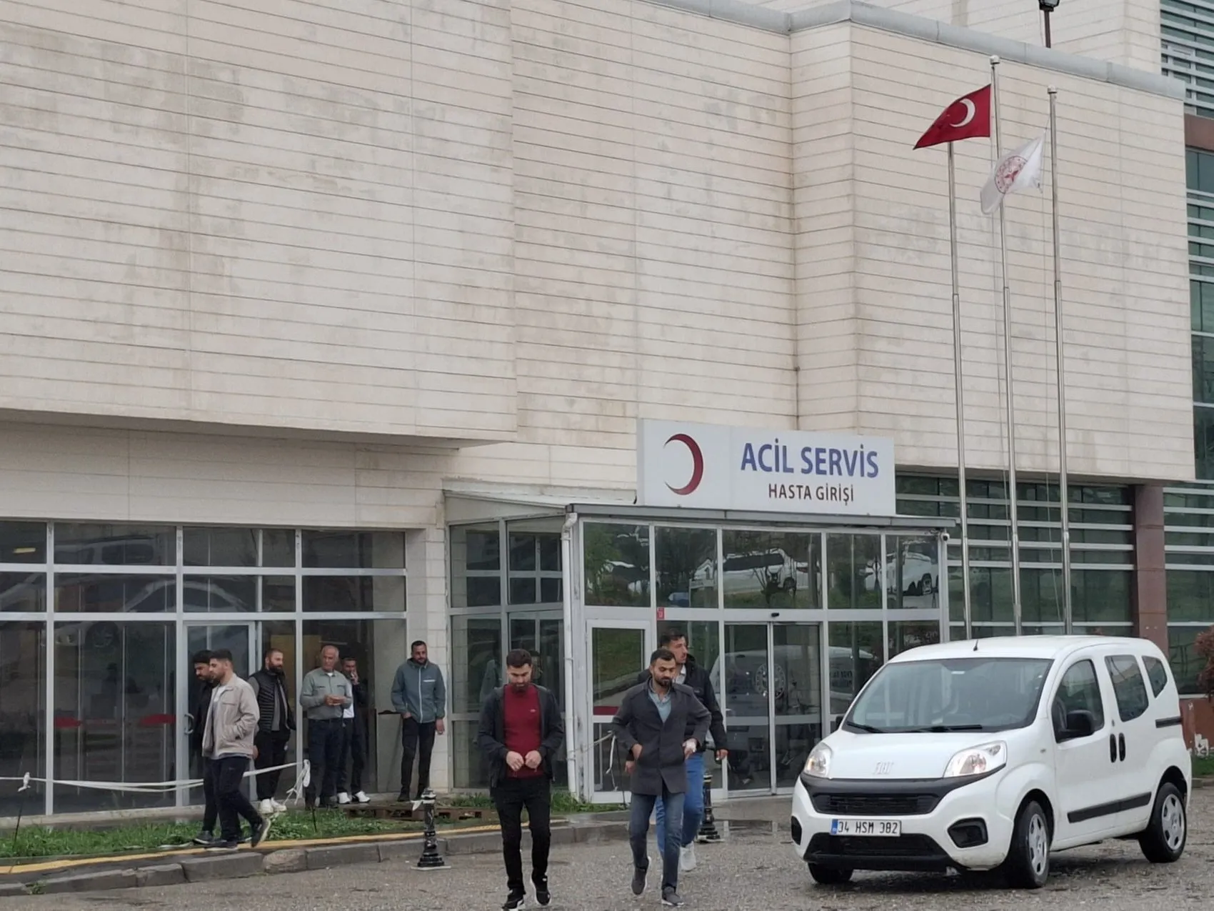 Silvan ilçesinde silahlı saldırıya uğrayan kişi kurtarılamadı
