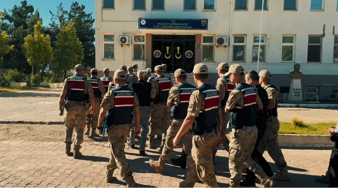 19 yıl sonra çözülen cinayet dosyasında 6 kişi cezaevine gönderildi