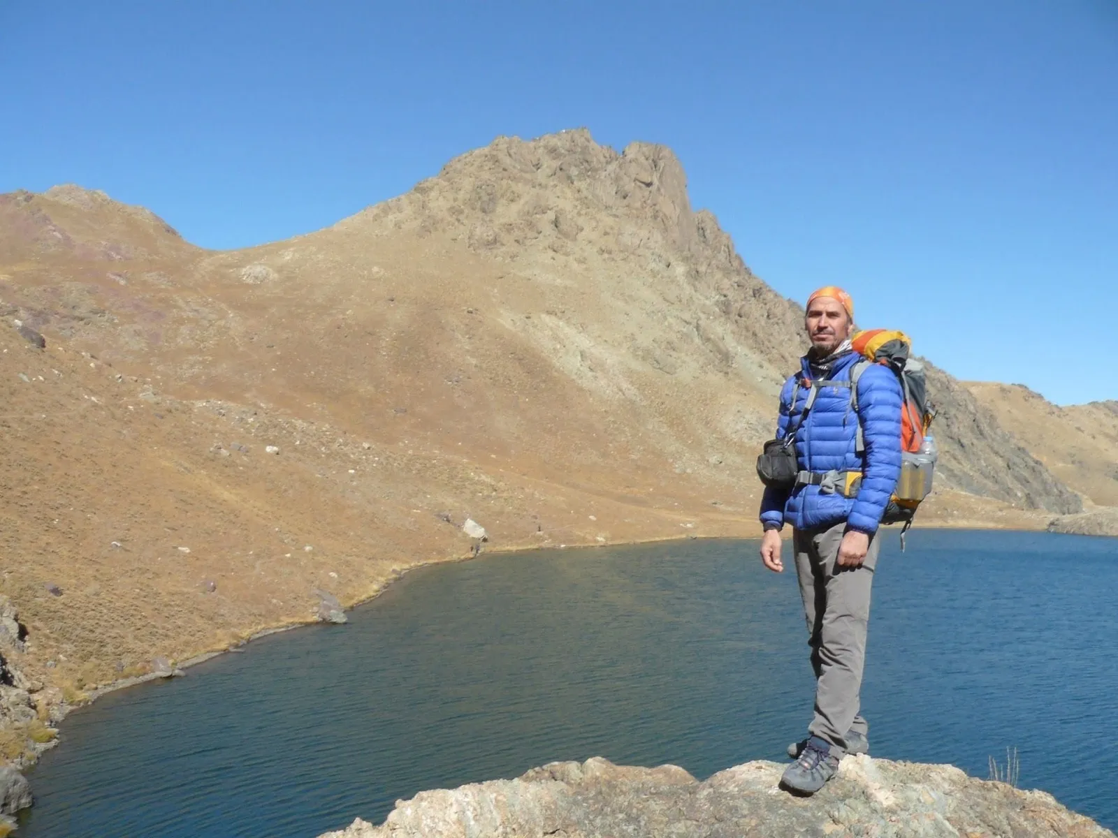Hakkari Cilo Dağına tırmanan emekli astsubayı arama çalışmaları ikinci gününde sürüyor