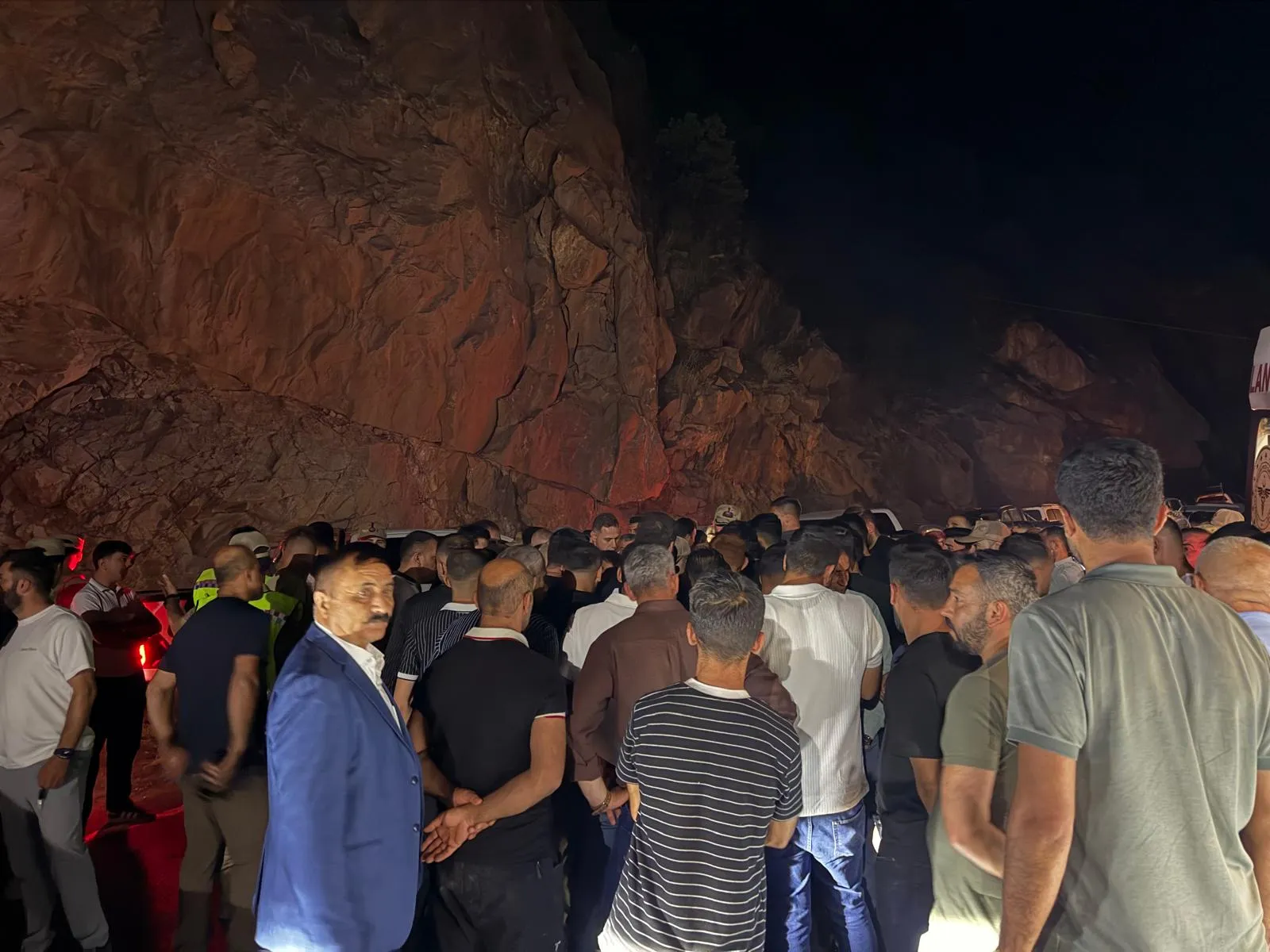 Şırnak'ta balık tutarken akıntıya kapılan genç için arama operasyonu sürüyor