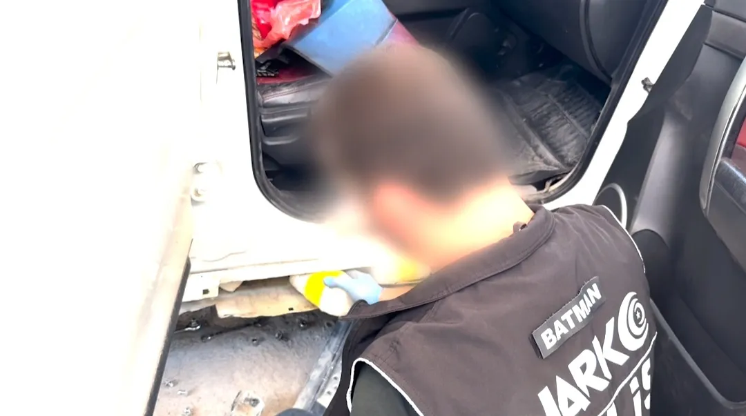 Batman polisinden narkotik köpeği Mailo ile başarılı operasyon
