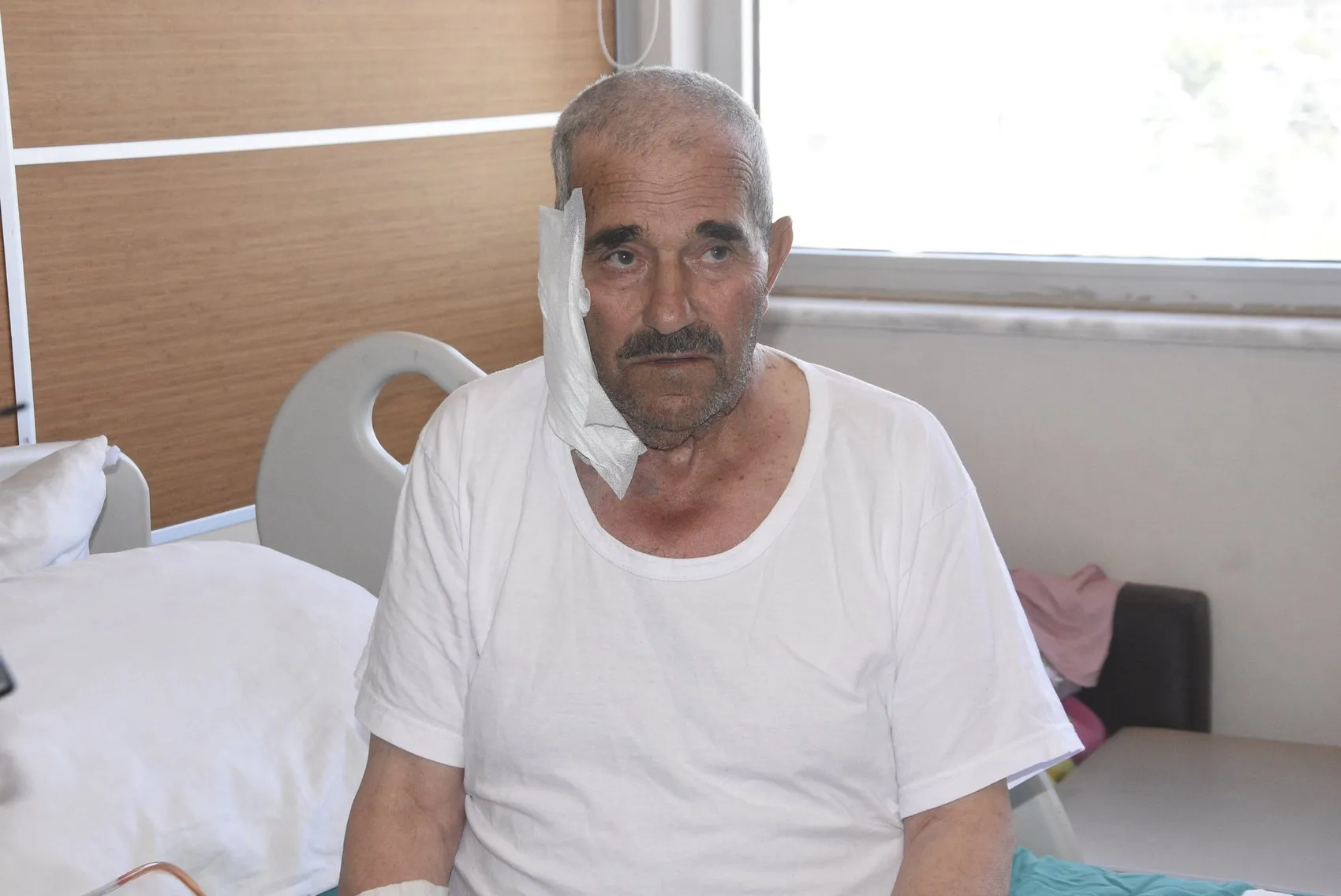 Bitlisli hasta şehir dışına gitmeden tükürük bezi tümöründen kurtuldu