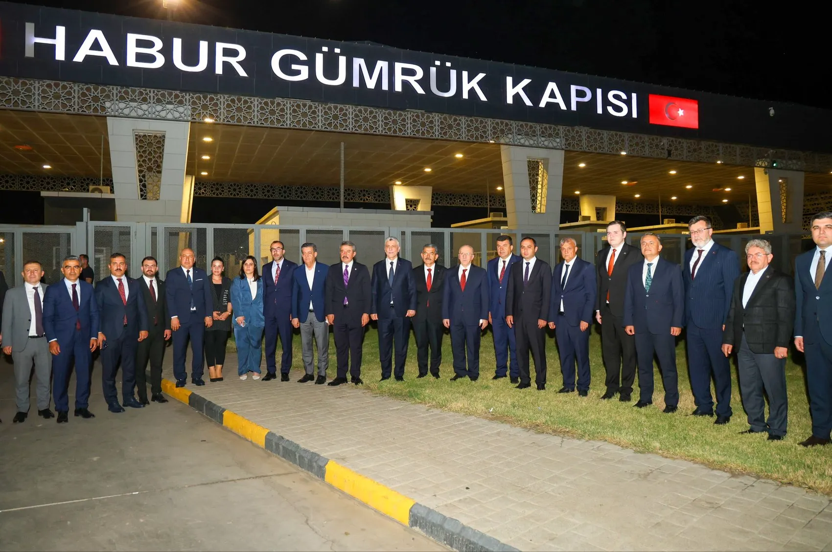 Ticaret Bakanı Bolat Habur Sınır Kapısında İncelemelerde Bulundu