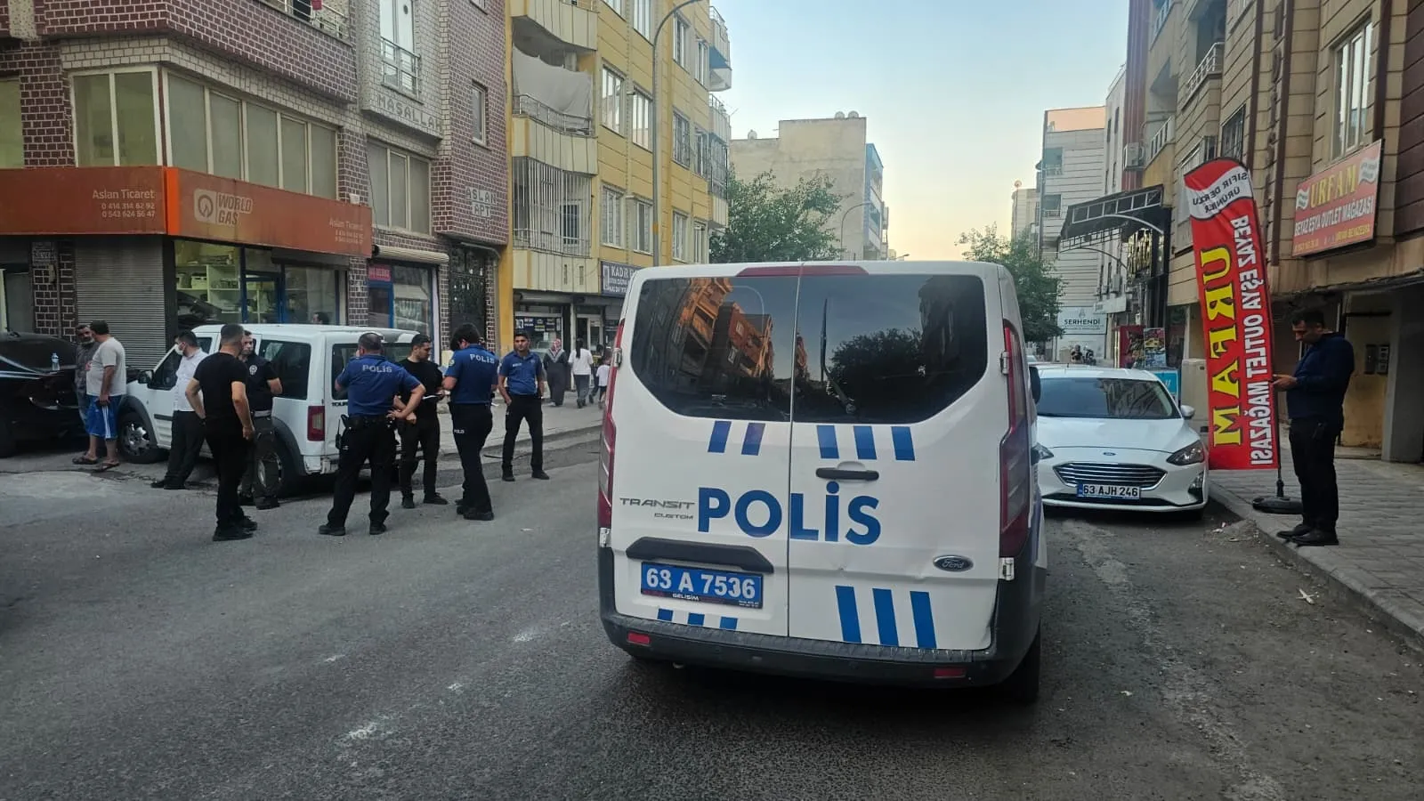 Şanlıurfa'da bir evden gelen kokular acı gerçeği ortaya çıkardı
