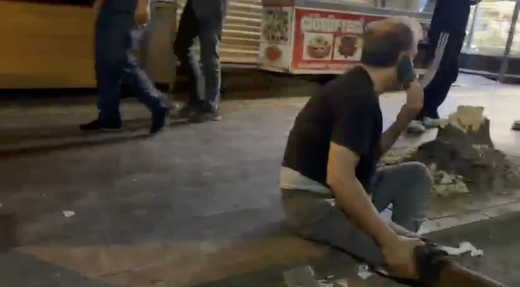 Diyarbakır sokaklarında taksicilerin durak kavgası kameraya yansıdı