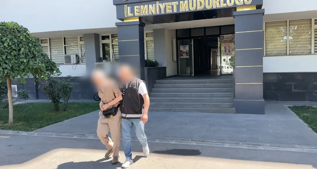 Batman girişinde durdurulan otobüste uyuşturucu operasyonu