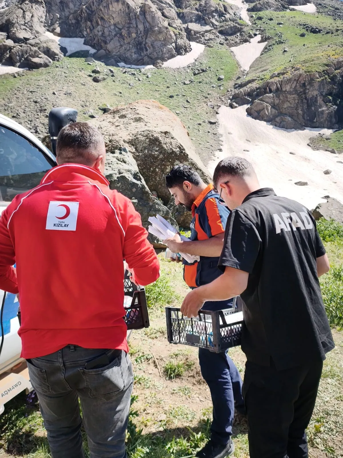 Hakkari Cilo Dağına tırmanan emekli astsubayı arama çalışmaları ikinci gününde sürüyor