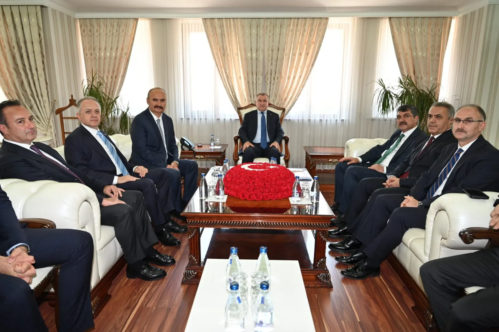 Bakan Bak sporun birleştirici gücüyle terörsüz Türkiye hedefini vurguladı