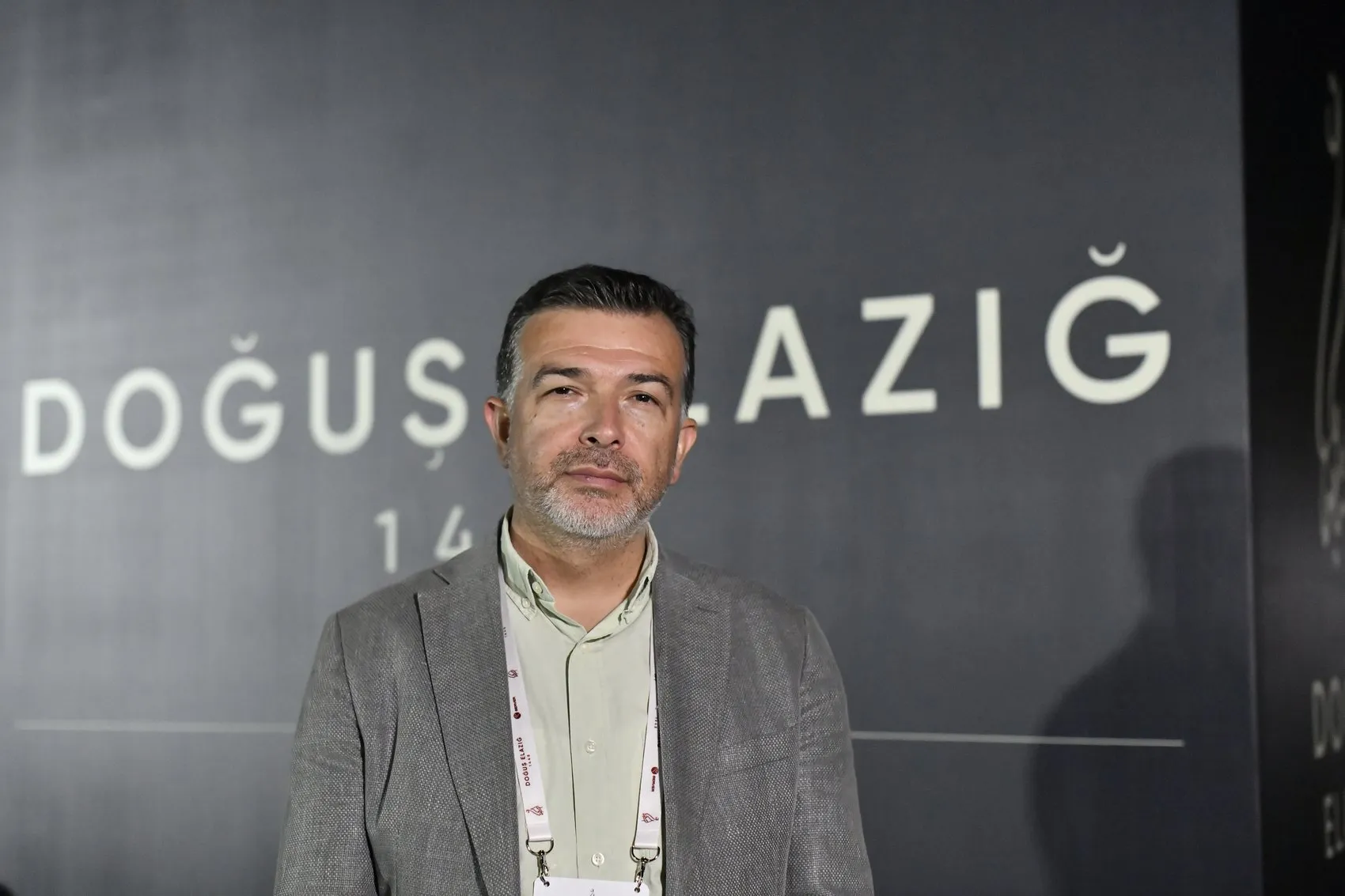 Elazığ meydanında binlerce kişi Prof. Dr. Mahmud Esad Coşan için buluştu