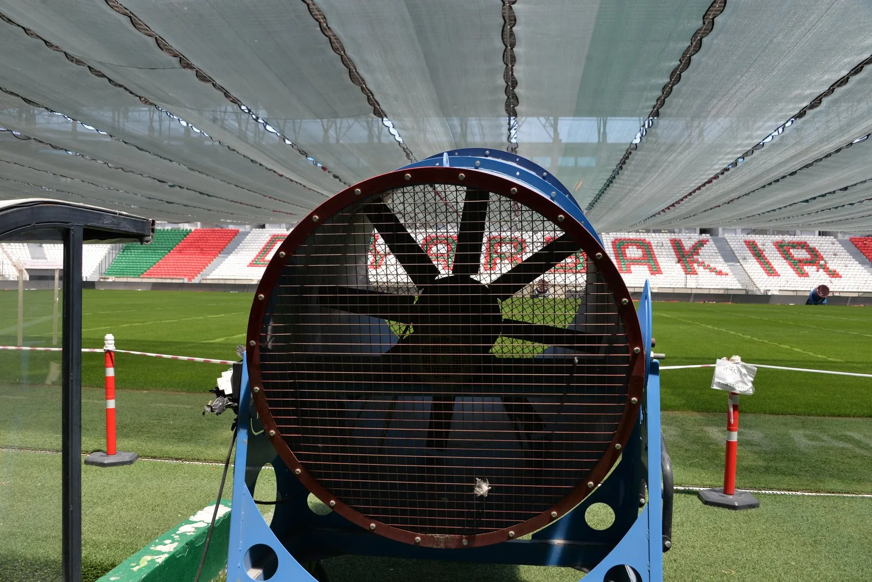 Amedspor için Diyarbakır Stadyumu Süper Lig standartlarına uygun hale getiriliyor