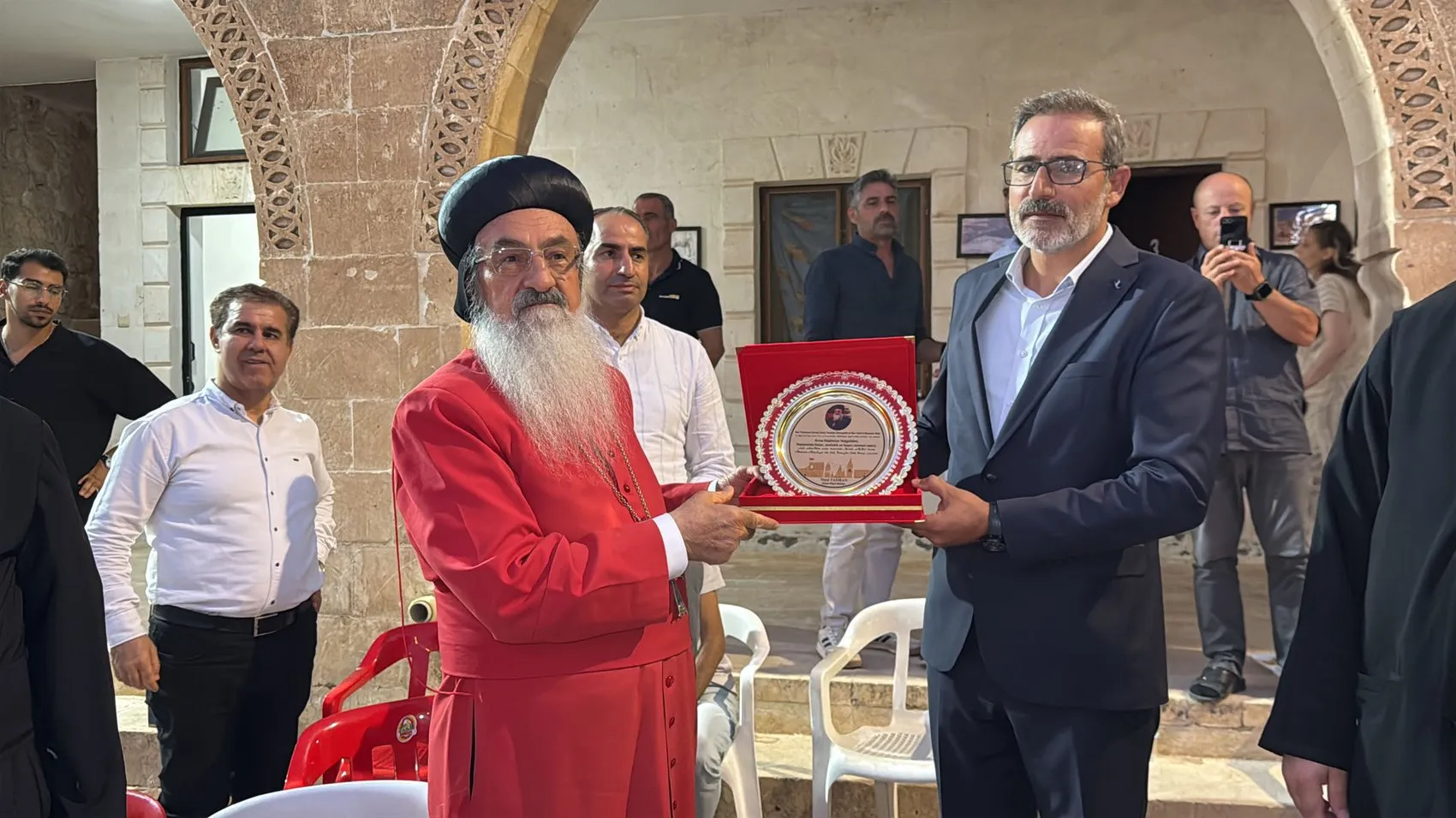 Midyat'taki 1600 yıllık tarihi kilise yarım asır sonra kapılarını açtı