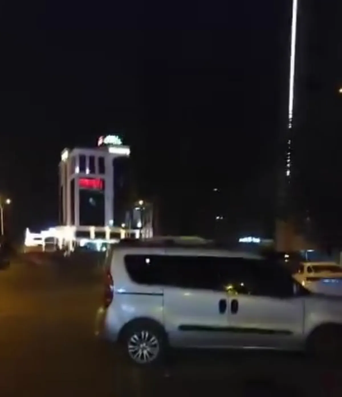 Diyarbakırda hastaneye silahlı saldırı düzenleyen iki kişi gözaltına alındı