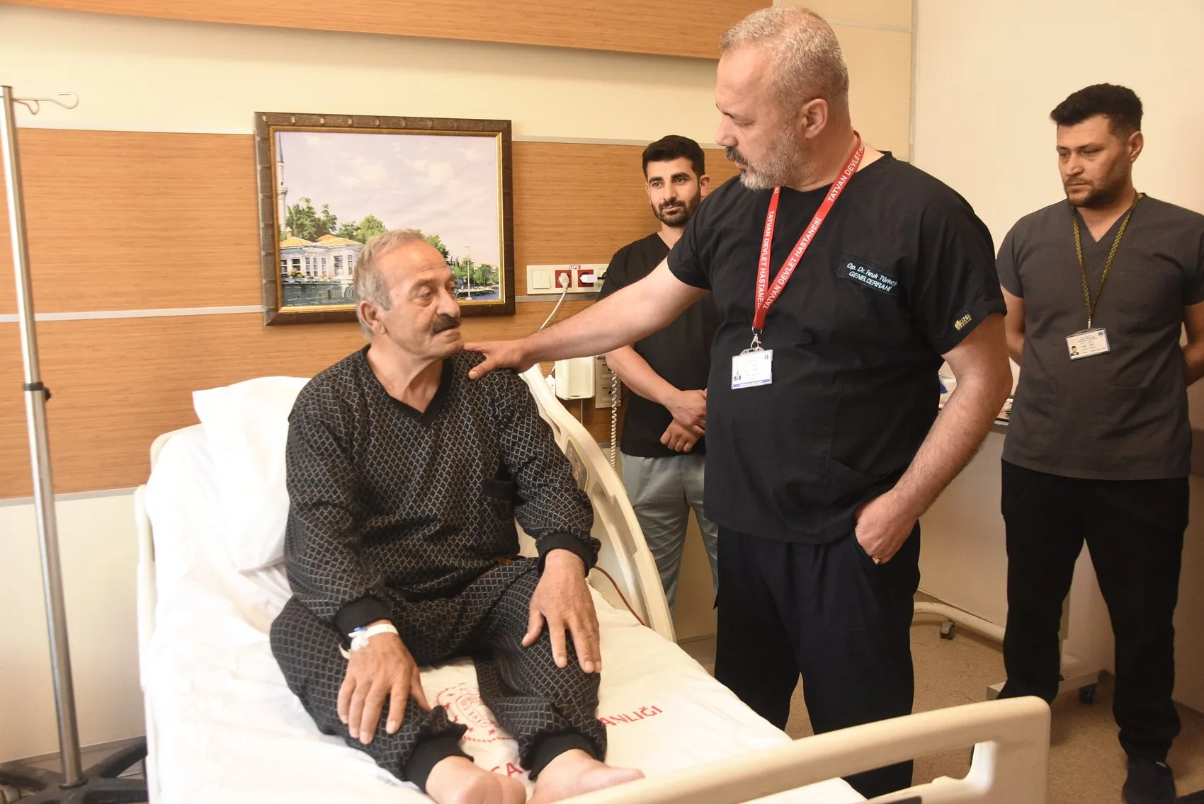 Tatvan Devlet Hastanesinde ilk kez uygulanan kapalı fıtık ameliyatı başarıyla sonuçlandı