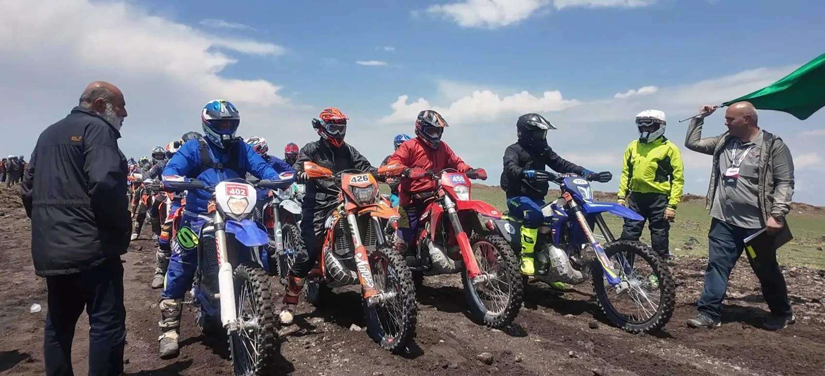 Ağrı zirvelerinde motor sporları heyecanı nefes kesti