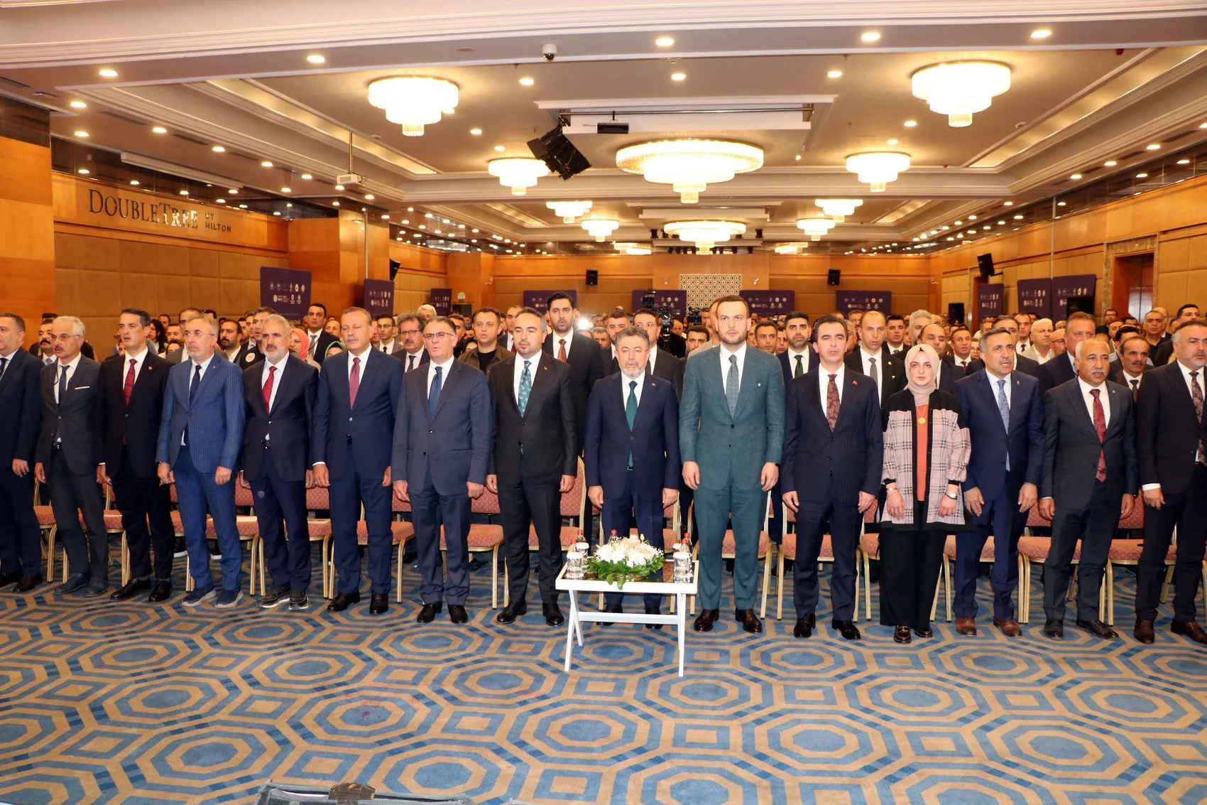 Bakan Yumaklı Van Gölü havzası için geleceğe dönük yeni yol haritasını açıkladı