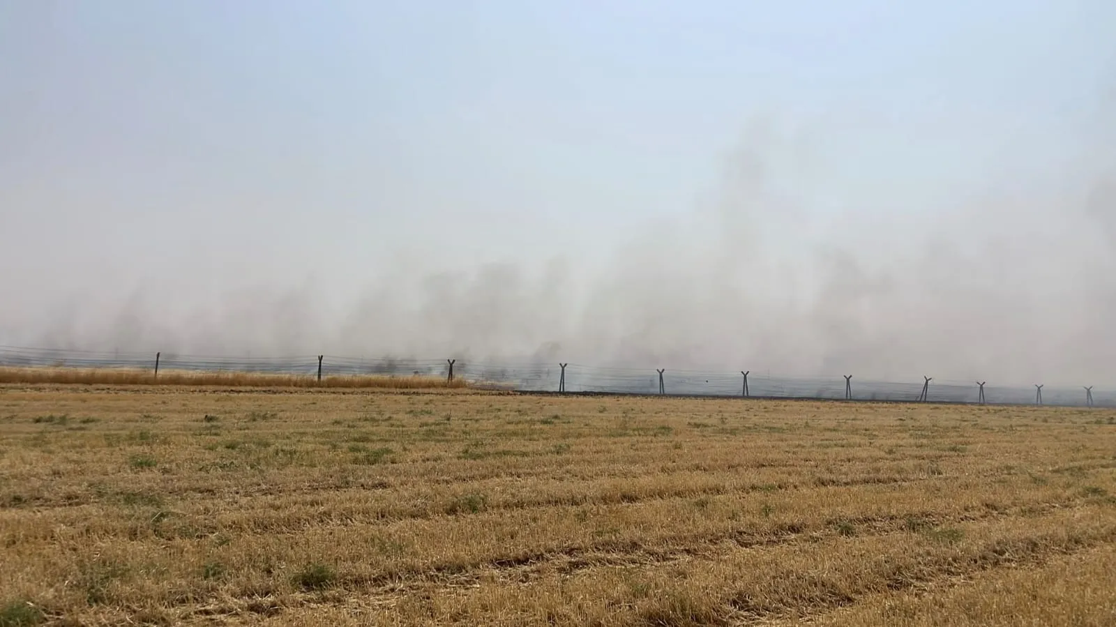 Nusaybin'deki anız yangınında görevli itfaiyeci hayatını kaybetti