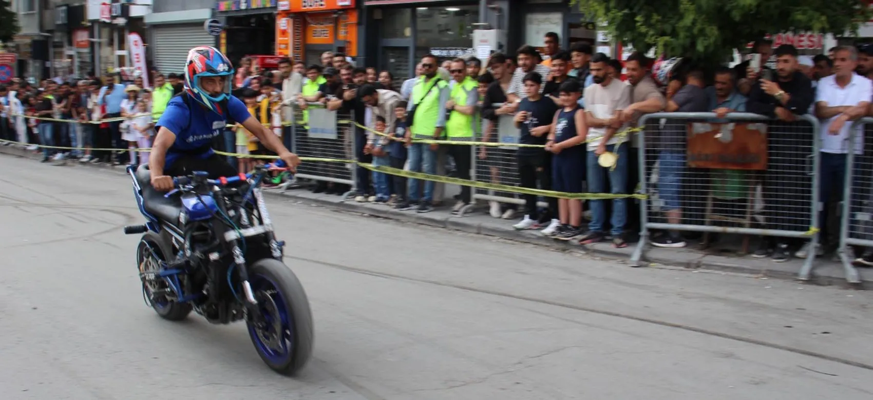 Ağrıda motor tutkunları şampiyonluk için gaza bastı