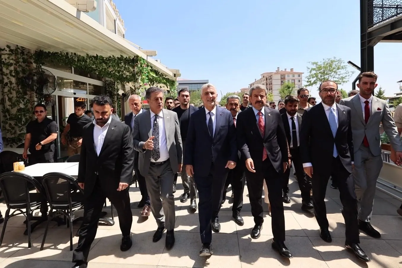 Ticaret Bakanı Bolat Şırnakta ekonomik büyüme verilerini paylaştı