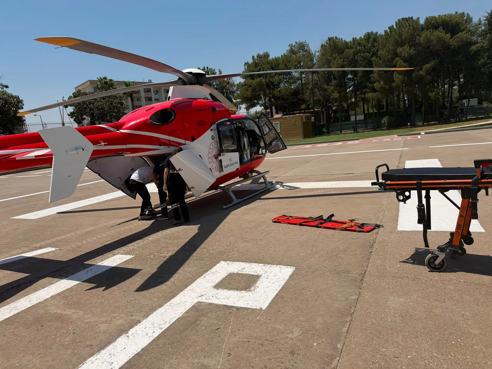 Silopi'de TIR kazasında ağır yaralanan kişi helikopterle Diyarbakır'a götürüldü