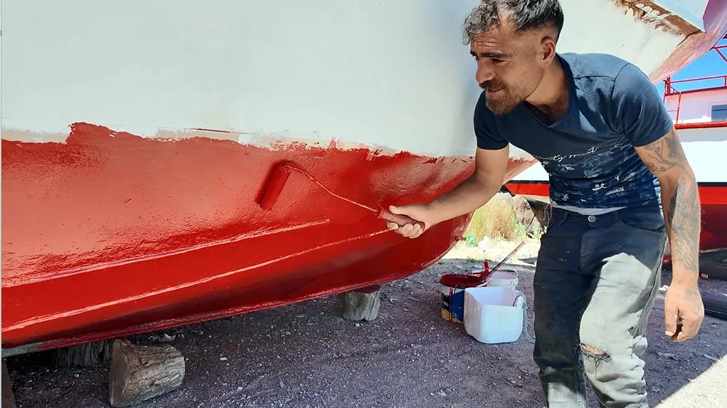 Van Gölünde inci kefali avcılığı yasağı kalktı balıkçılar göle açıldı